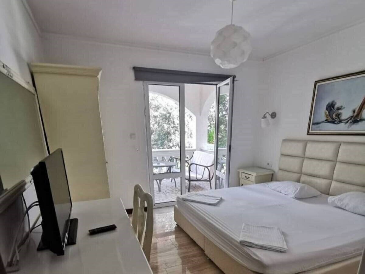 Панорама Guest House Adrovic 110 Apart апартаменты